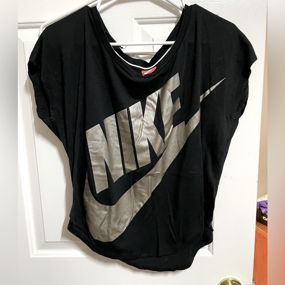Nike - off the shoulder workout top